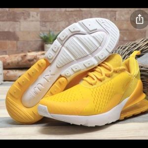 YELLOW NIKE AIR 270